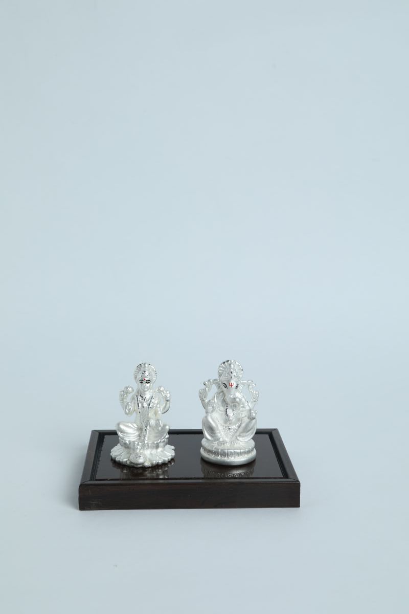 999 Pure Silver Ganesh Laxmi Idols By Krysaliis Isvara-Kriglx_08