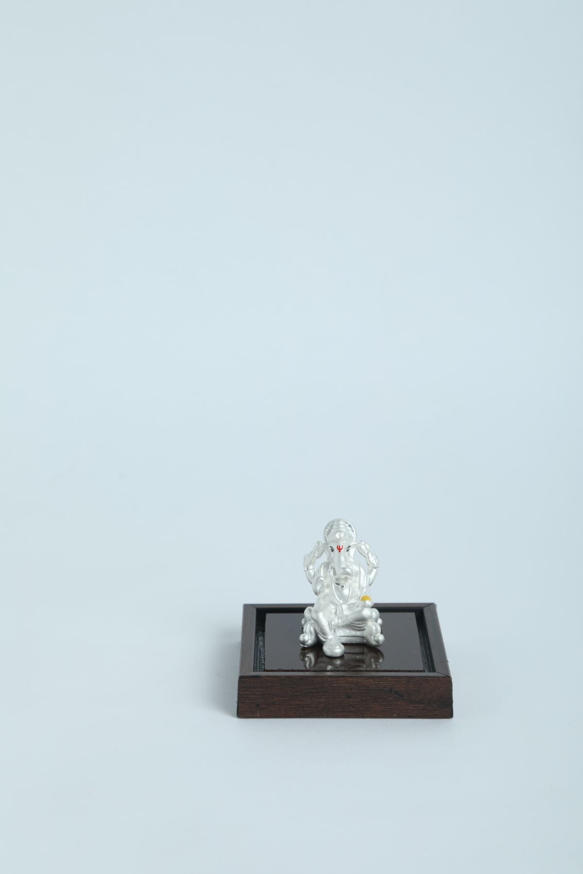 999 Pure Silver Ganesha Idol By Krysaliis Isvara - Krign_Ms03 Idols