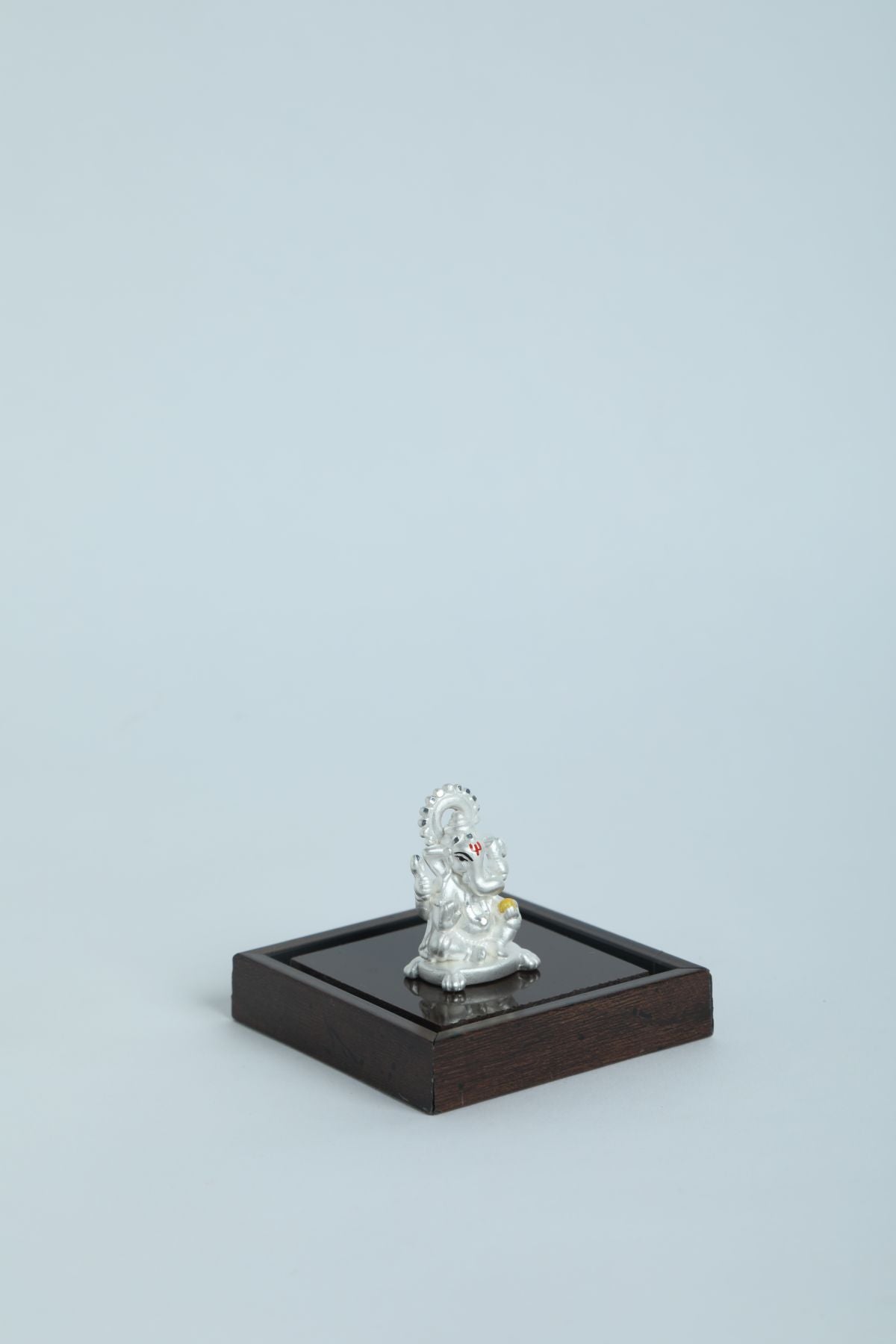 999 Pure Silver Ganesha Idol By Krysaliis Isvara - Krign_Ms07 Idols