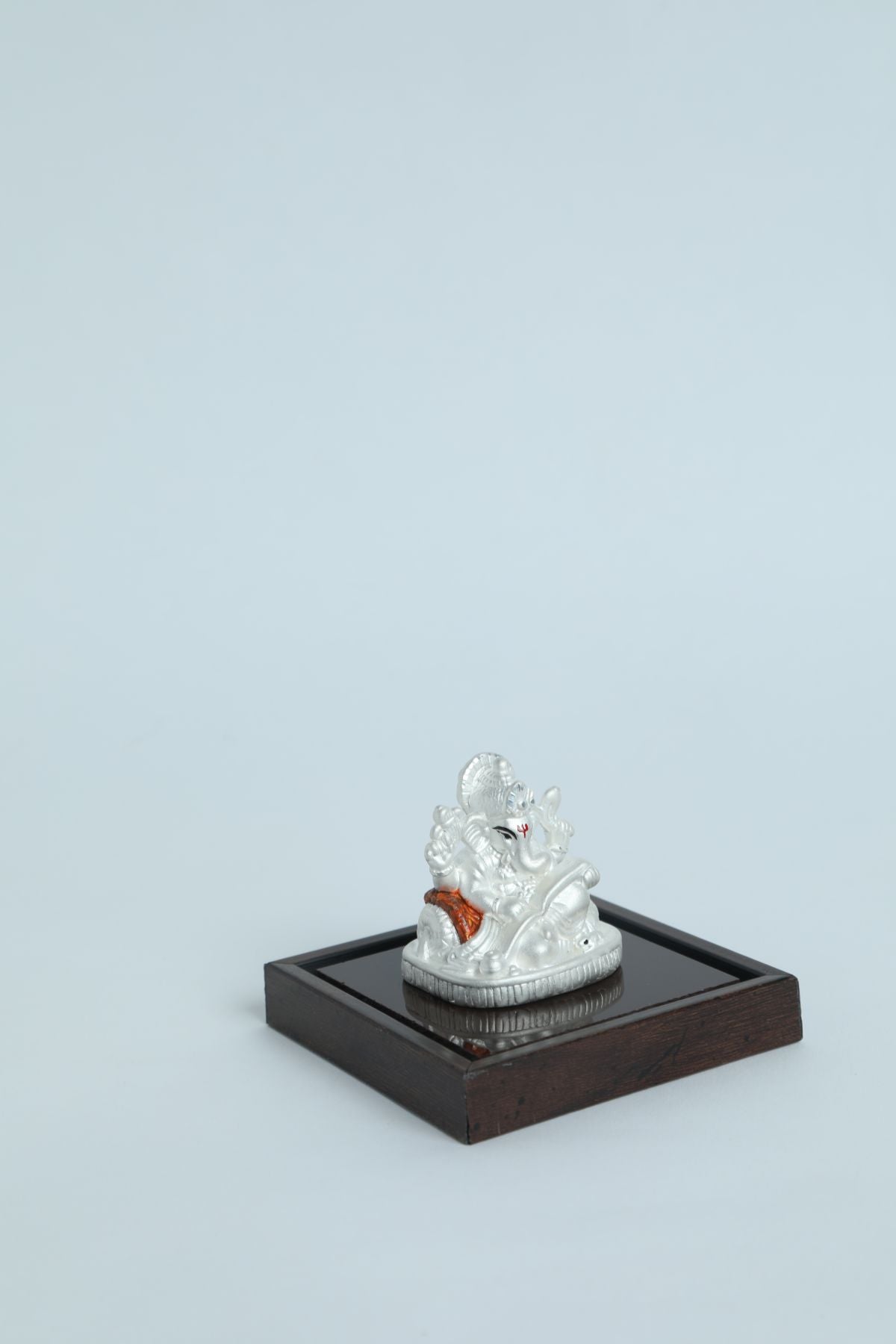 999 Pure Silver Ganesha Idol By Krysaliis Isvara - Krign_Ms23 Idols