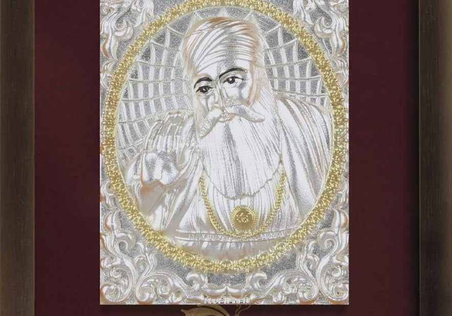 Pure Silver God Photo Frame of Guru Nanak by Isvara